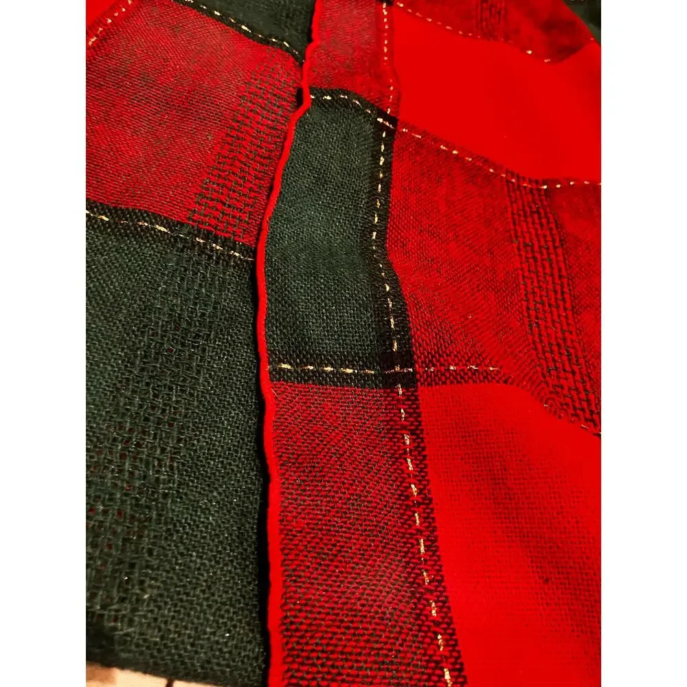 Christmas Table Cloth‎ 58”x 78”, Red, Green, Gold, Plaid, Rectangular